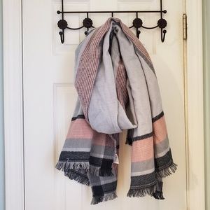 Express blanket scarf